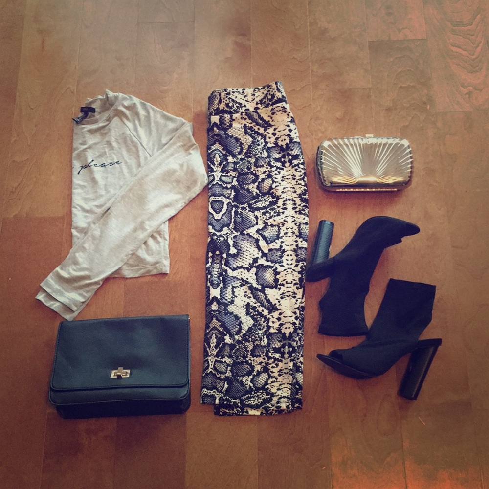 Snake print midi skirt